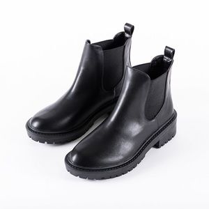 Chunky black Chelsea boots